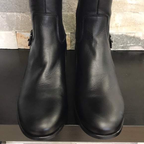 La Canadienne Samia Waterproof Knee High Boot - Picture 9 of 16